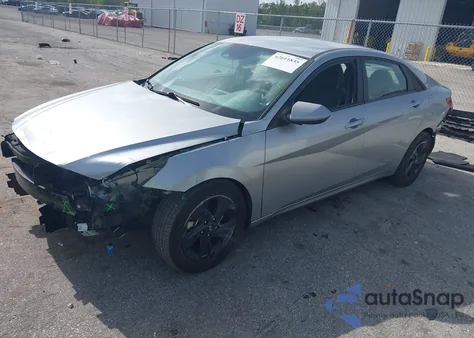 2023 Hyundai Elantra Sel from USA, damaged, VIN 5NPLM4AG8PH090614